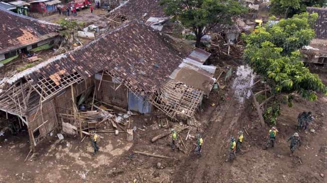 Banjir Garut, 20 Orang Belum Ditemukan