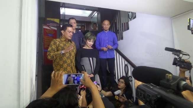 Diperiksa Kasus Asusila Aa Gatot, Reza Artamevia: No Comment!