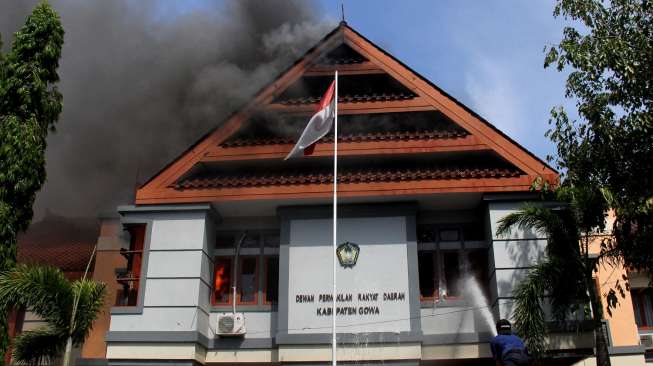 Polda Sulsel: Dua Hari Pelaku Pembakaran DPRD Gowa Ditangkap