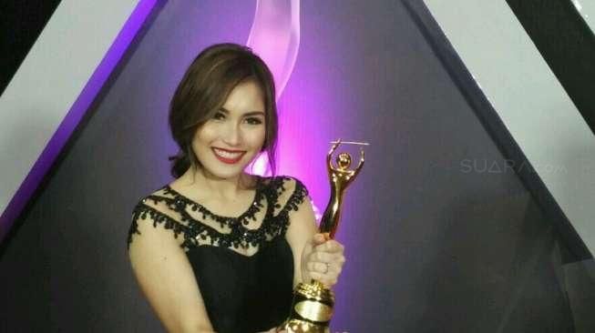Bawa Pulang Piala AMI, Ayu Ting Ting Singgung Haters