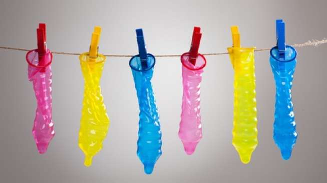 Efek Samping Pakai Kondom dan Berita Hits Kesehatan Lainnya
