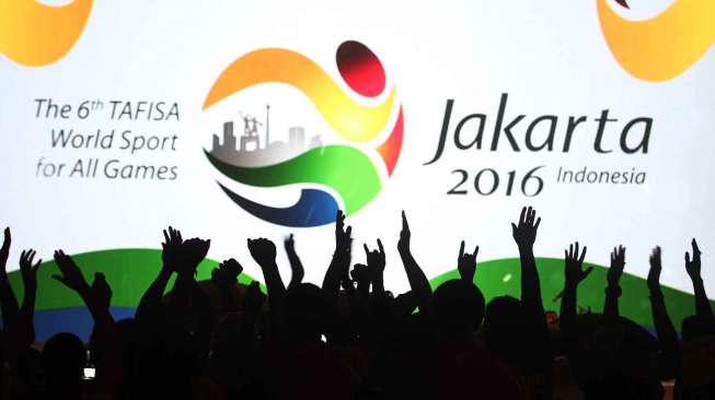 Suasana pembukaan TAFISA Games 2016 di pantai Karnaval ABC Mall Taman Impian Jaya Ancol, Jakarta [Oke Atmaja/Suara.com]