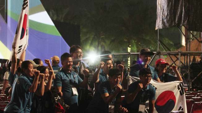 Suasana pembukaan TAFISA Games 2016 di pantai Karnaval ABC Mall Taman Impian Jaya Ancol, Jakarta [Oke Atmaja/Suara.com]