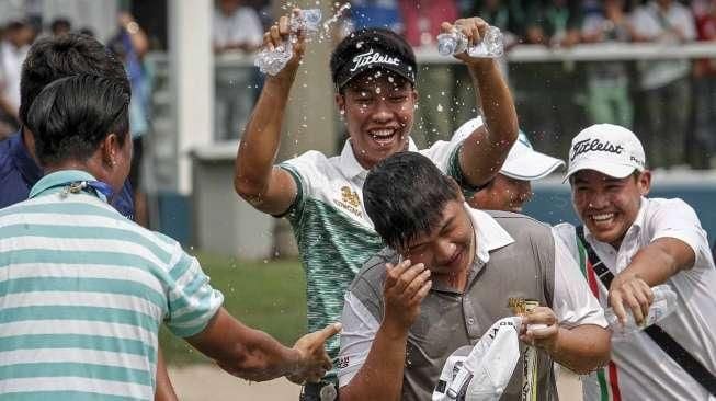 Grand final turnamen golf BNI Indonesian Masters berlangsung di Royale Jakarta Golf Club, Minggu (9/10/2016). [Suara.com/Kurniawan Mas'ud]