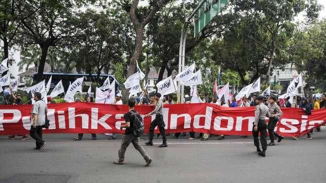 Tolak Bongkar Muat Batu Bara di Cirebon