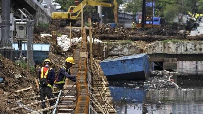 Untuk mengantisipasi banjir dan genangan akibat adanya penyempitan kali.    