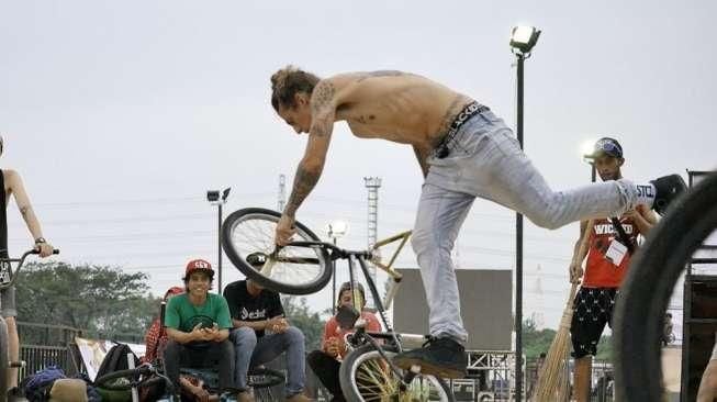 Video: Aksi 'Gila' Rider BMX Kanada Mengguncang Ancol