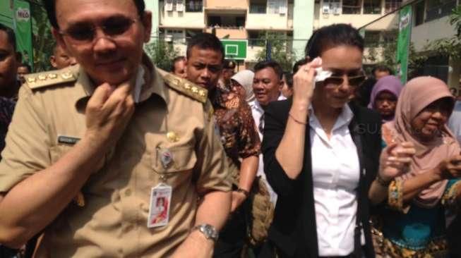 Sophia Latjuba Dampingi Ahok di Marunda, Puji-puji RPTRA