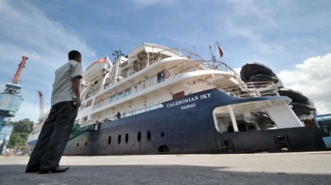 Perdana, Kapal Pesiar Kunjungi Pelabuhan Tanjung Wangi