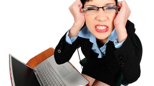 Perempuan pekerja harus bisa jaga keseimbangan hidup agar tidak stres. (Shutterstock)