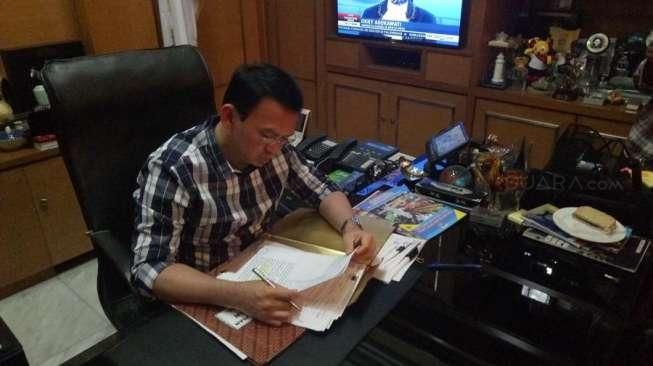 UMP 2017 Cuma Naik Jadi Rp3,3 Juta, Ahok Baru Saja Teken Suratnya