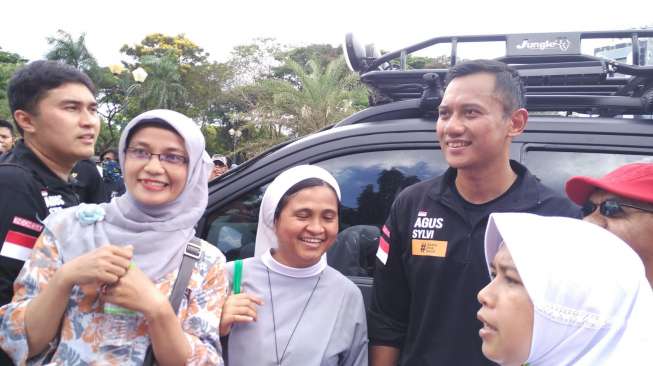 Agus Kisahkan Seorang Ibu Menemuinya dan Menggenggam Erat Tangan