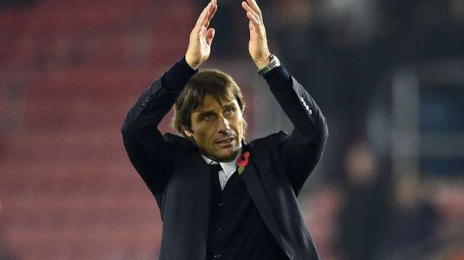 Chelsea Digadang-gadang Rebut Gelar, Conte: "Terlalu Dini"