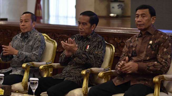 Wiranto dan Pratikno Wakili Jokowi Terima Pendemo Anti Ahok