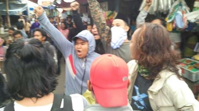 Amankan dari Kejaran Warga, Ahok Sempat Dibawa ke Polsek