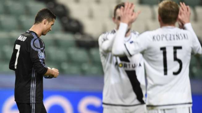 Ronaldo Gagal Cetak Gol, Madrid Tahan Legia Warsawa