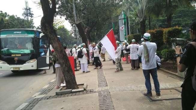 Jokowi akan Bertemu 25 Perwakilan Ormas Islam yang Demo Hari Ini