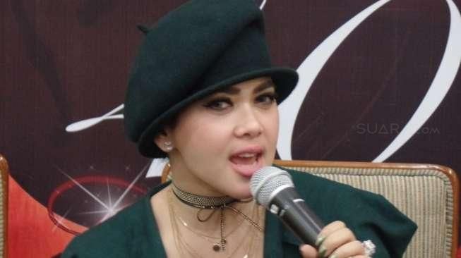 Alasan Syahrini Pilih Tampil Sederhana di Acara Transmedia