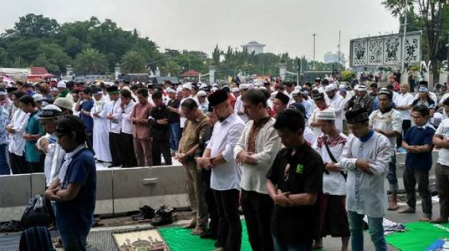 Ahmad Dhani Juluki Ahok Gubernur Idiot