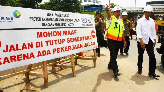 Jokowi Tinjau Proyek Kereta Bandara