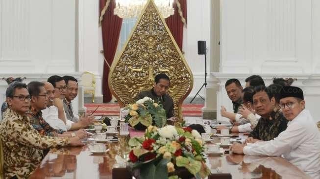 Jokowi Pimpin Rakor Bahas Situasi Pascademonstrasi di Istana