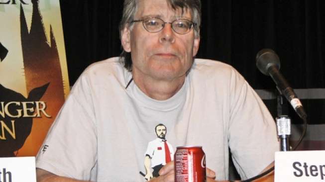 Stephen King Ungkap Skenario Virus Corona Terburuk