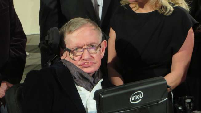 Hawking Ramalkan Dunia Akan Berubah Jadi Bola Api pada 2600