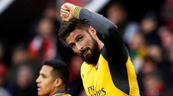 Sundulan Giroud Batalkan Kemenangan MU di Old Trafford