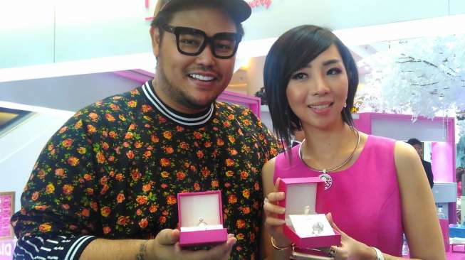 Cinta Bikin Ivan Gunawan Terinspirasi Bikin Cincin