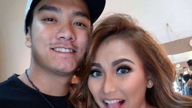 Terungkap, Alasan Boy William Selalu Bela Ayu Ting Ting