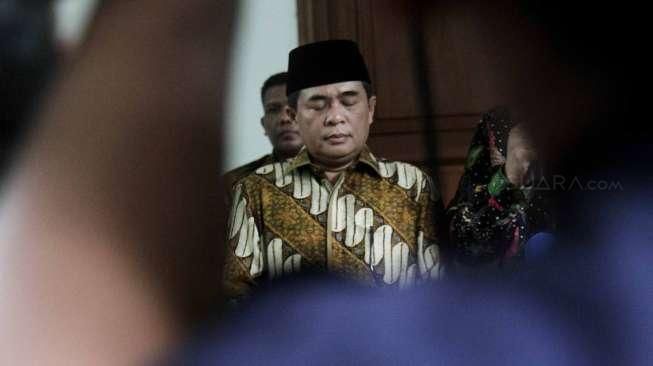 Perdarahan Otak dan Pingsan, Ade Komarudin Dioperasi di RSPAD