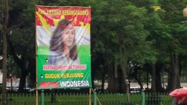 Gambar Pahlawan Mendadak Terpasang di Berbagai Penjuru Jakarta