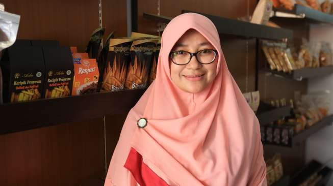 Dian Aryanti, Berkontribusi ke UKM Garut Lewat Pisang Roll