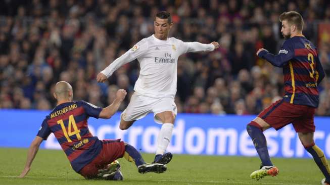 Punya Kesempatan, Barcelona Nyesel Enggak Rekrut Ronaldo?