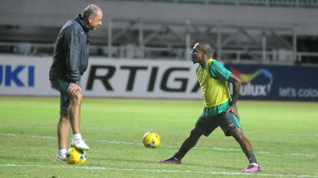 Pelatih Persipura Yakin Boaz Mampu Pimpin Timnas Kalahkan Vietnam