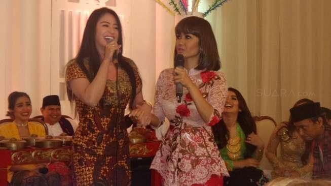 Eko 'Patrio' dan Viona Sukses Bikin Julia Perez-Dewi Persik Akur