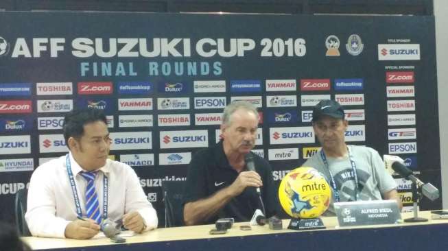 Sukses Taklukkan Vietnam, Riedl Bangga Pada Skuatnya