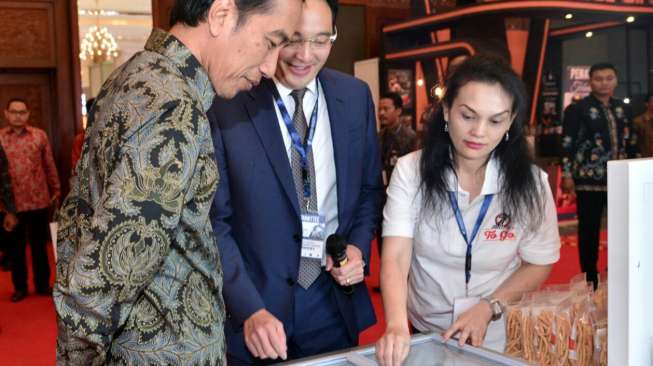 Jokowi Cek Pergerakan Ekonomi di Kalimantan Timur