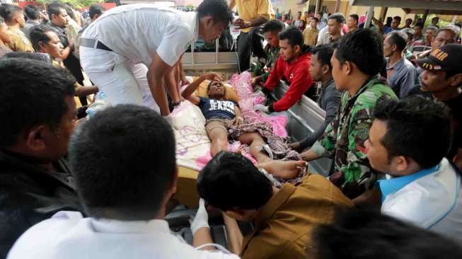 Gempa Pidie Jaya Aceh Membuat Listrik Mati di Ribuan Rumah