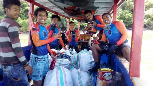 Sampah Plastik Mengancam Aset Obyek Wisata Bahari