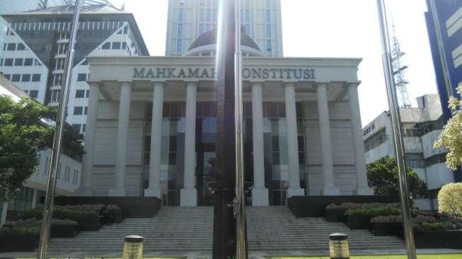 Gedung Mahkamah Konstitusi di Jalan Merdeka Barat, Jakarta Pusat. [Suara.com/Adhitya Himawan]