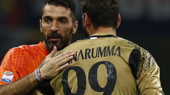 Milan Akan Habis-habisan Kejar Tanda Tangan Donnarumma, Ada Apa?