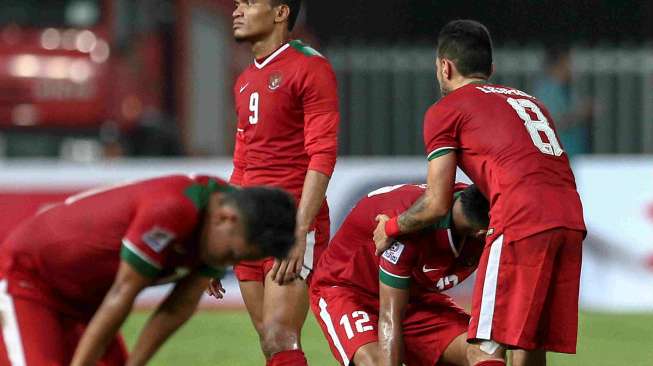 Thailand berhadapan dengan Indonesia di leg kedua babak final Piala AFF di Stadion Rajamangala yang dimenangkan oleh tuan rumah dengan skor 2-0 [Reuters]