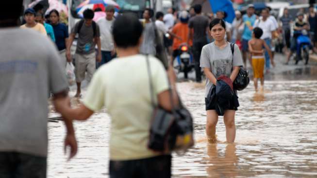 Badai ke-22, Depresi Tropis Hantam Filipina Tewaskan 8 Orang