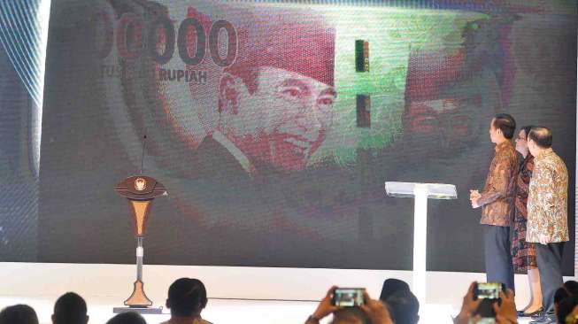 Pecahan Rp100.000, gambar utama Ir Soekarno dan Moh. Hatta.