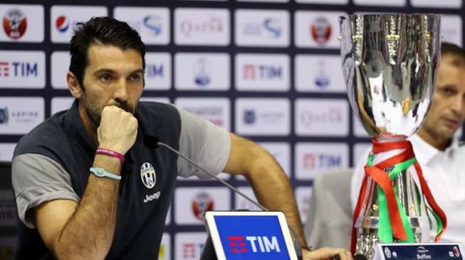 Gagal Juara di Arena yang Sama, Buffon Merasa Juventus 'Dikutuk'?