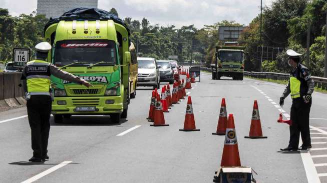 Liburan Natal-Tahun Baru,  Tol Cipularang Berlakukan Contraflow