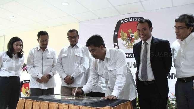 Komisi Pemilihan Umum Republik Indonesia (KPU RI) meresmikan kantor baru di Gedung Plaza Hayam Wuruk, Jakarta, Selasa (27/12/2016). [Suara.com/Oke Atmaja]