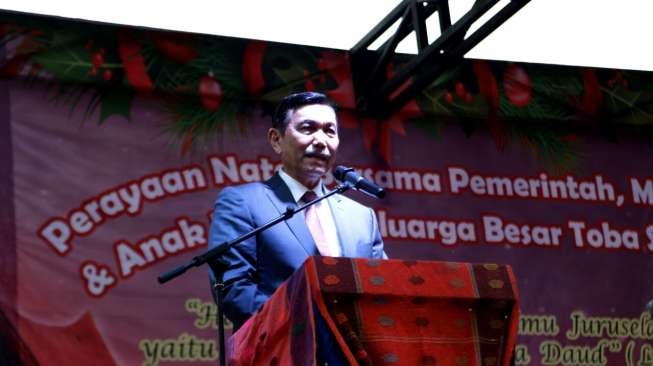 Luhut Tegaskan Pemerintah Benahi Infrastruktur Danau Toba