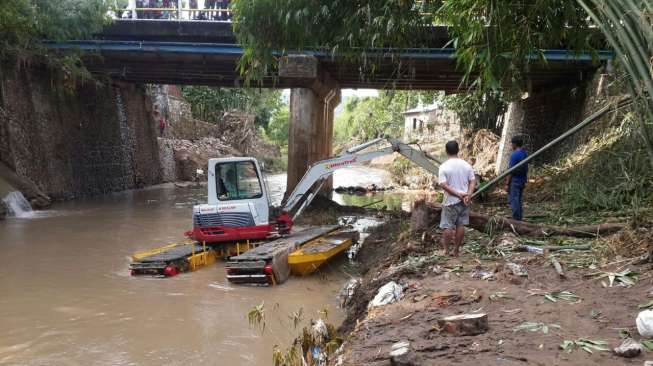 Kementerian PUPR Amankan Tanggul Jebol di Bima